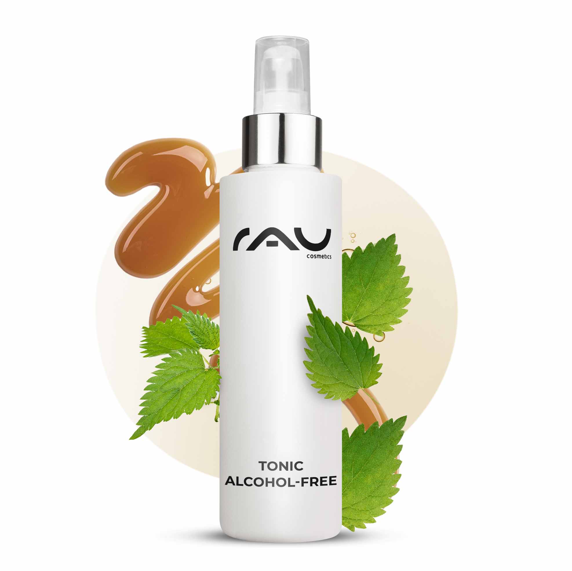 Tonic alcohol-free 200 ml with nettle extract Tonic ohne Alkohol von RAU Cosmetics in einer weißen Sprühflasche mit silberner Kappe, mit Brennnesselblättern und einem braunen Flüssigkeitswirbel, der die sanfte und effektive Hautpflege für empfindliche und trockene Haut unterstreicht.