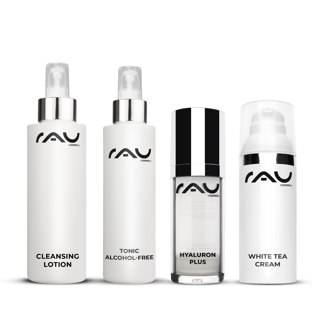 Advanced Pflegeroutine für normale Haut RAU Cosmetics Hautpflegeset mit Reinigungslotion, alkoholfreiem Tonic, Hyaluron Plus Serum und White Tea Cream, entwickelt für normale Haut, mit Schwerpunkt auf Feuchtigkeitsversorgung und sanfter Reinigung.