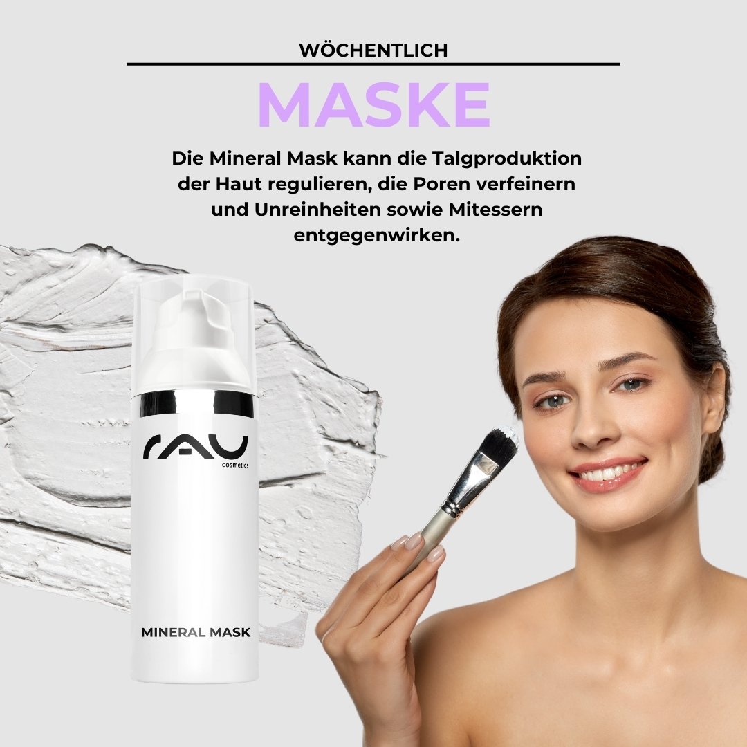 Mineralmaske von RAU Cosmetics mit einer lächelnden Frau, die einen Pinsel hält. Sie präsentiert Hautpflege für Mischhauttypen und betont die wöchentliche Anwendung zur Regulierung der Ölproduktion und Verfeinerung der Poren.