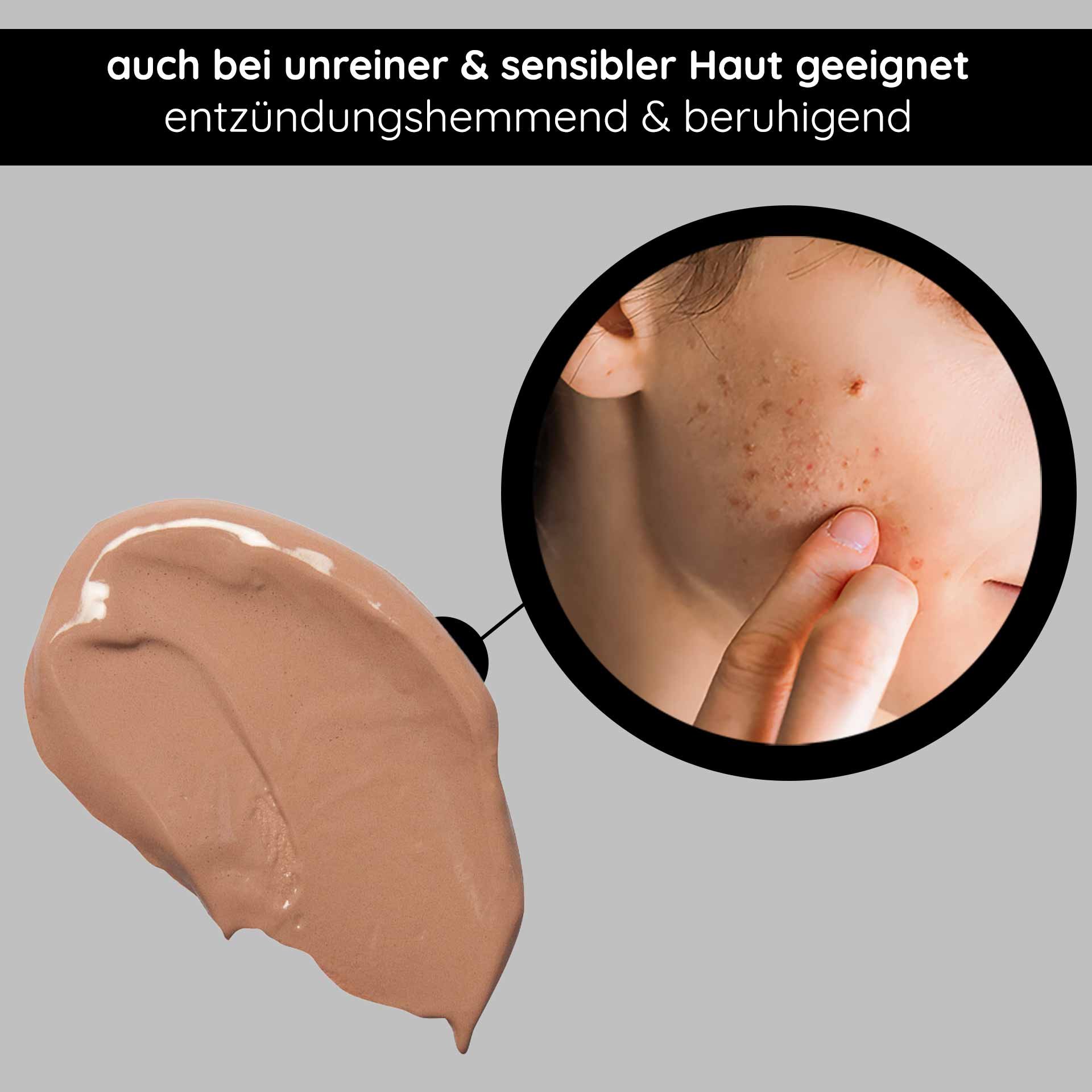 BB Cream Perfect Care im Farbton Bronze, geeignet für unreine und empfindliche Haut, mit beruhigender und entzündungshemmender Wirkung; Texturmuster mit Nahaufnahme der Hautanwendung.