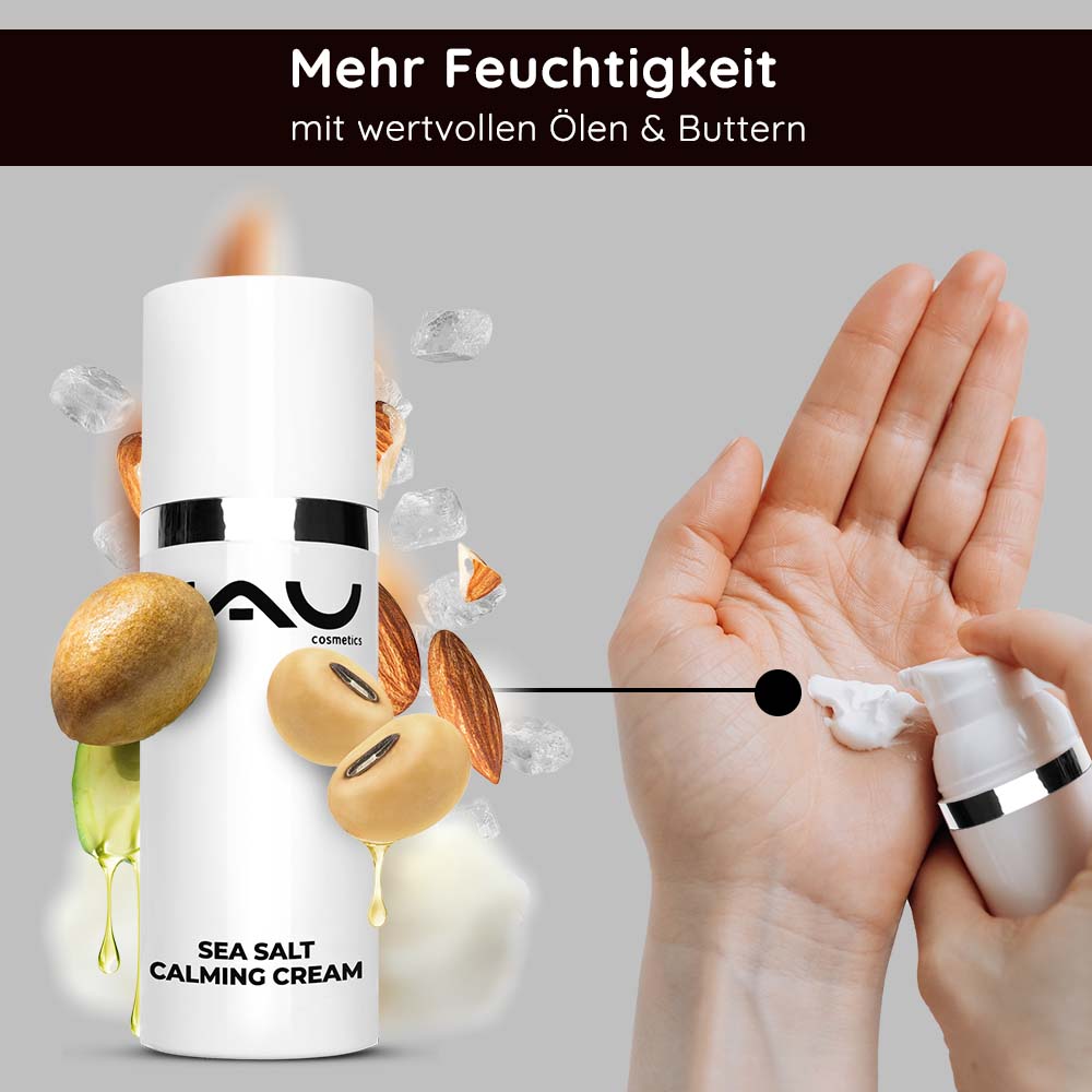 Sea Salt Calming Cream 50 ml Face Cream with Sea Salt Flasche „Sea Salt Calming Cream“ von RAU Cosmetics mit feuchtigkeitsspendenden Inhaltsstoffen, auf die Hand aufgetragen, mit natürlichen Ölen und Buttern zur Linderung von Hautirritationen.